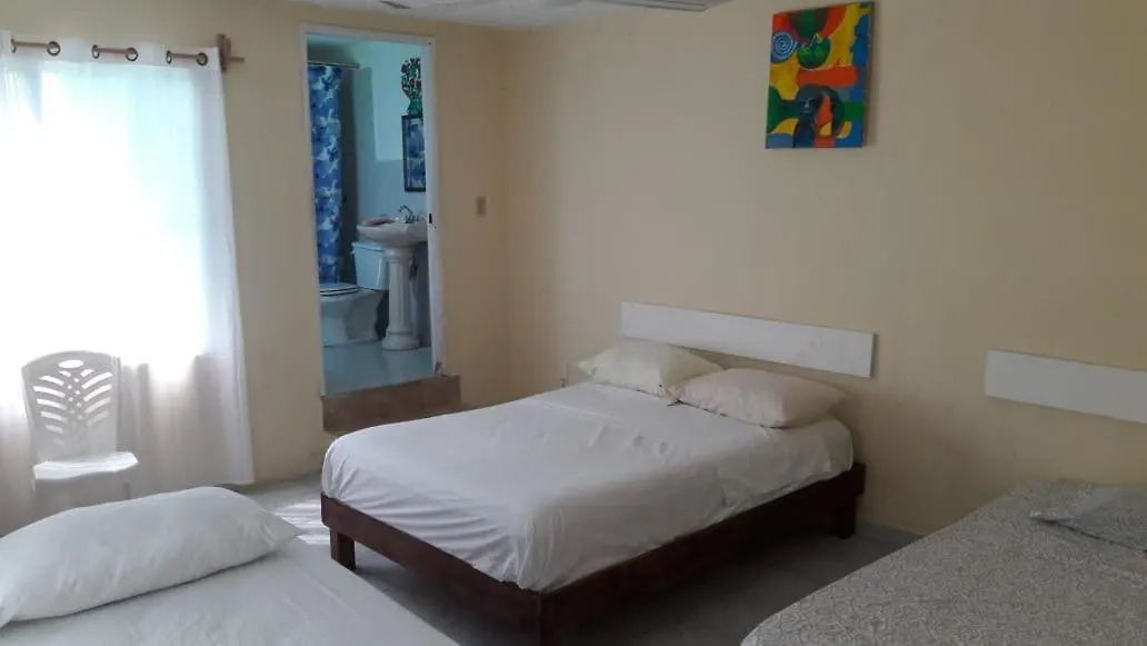Penzion Grand Hostel Cancun Puerto Morelos