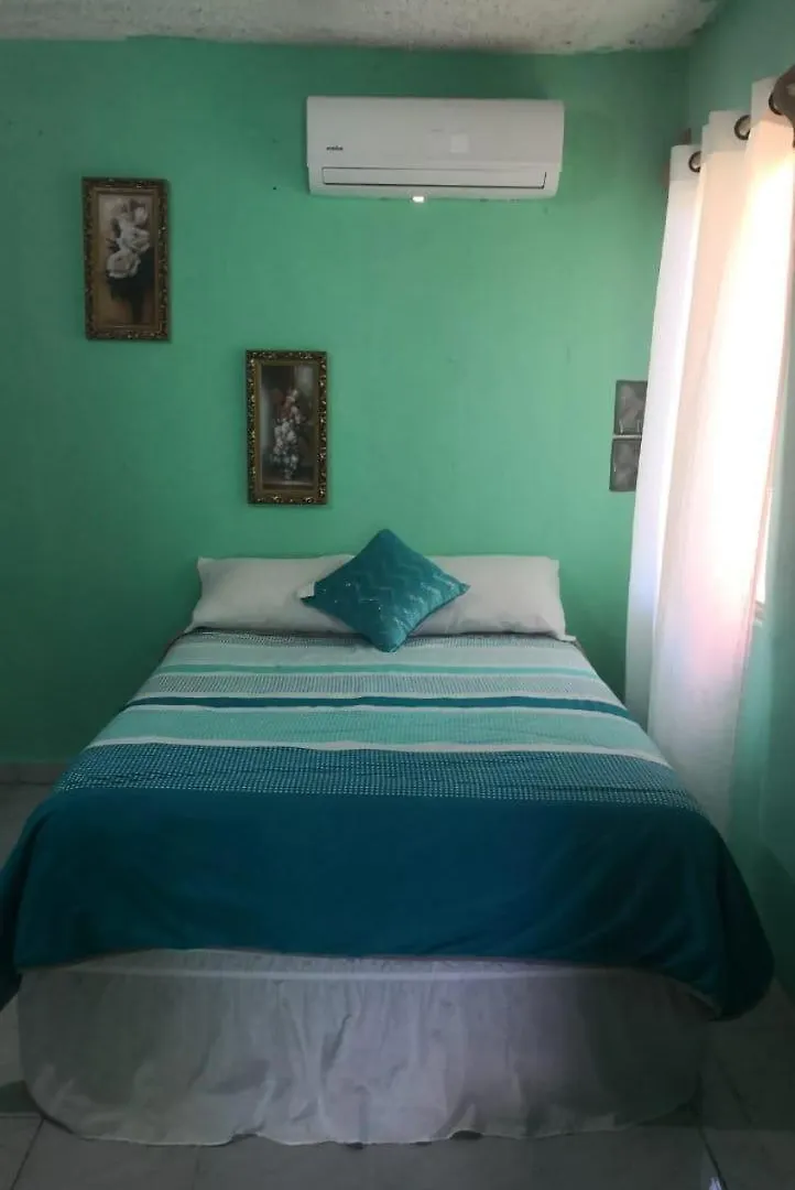Penzion Grand Hostel Cancun Puerto Morelos